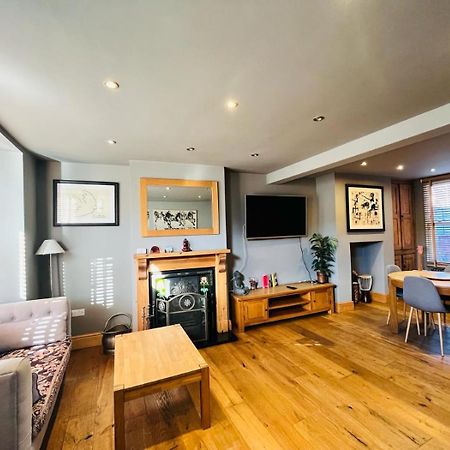Simpsons Cottage - Grove Road Cottages Стратфорд-апон-Эйвон Экстерьер фото