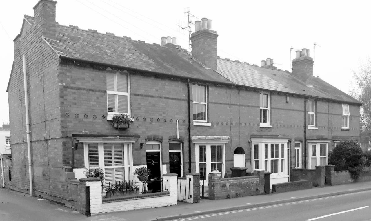 Simpsons Cottage - Grove Road Cottages Стратфорд-апон-Эйвон Экстерьер фото
